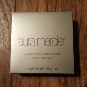 NIB Laura Mercier Smooth Finish Foundation Powder